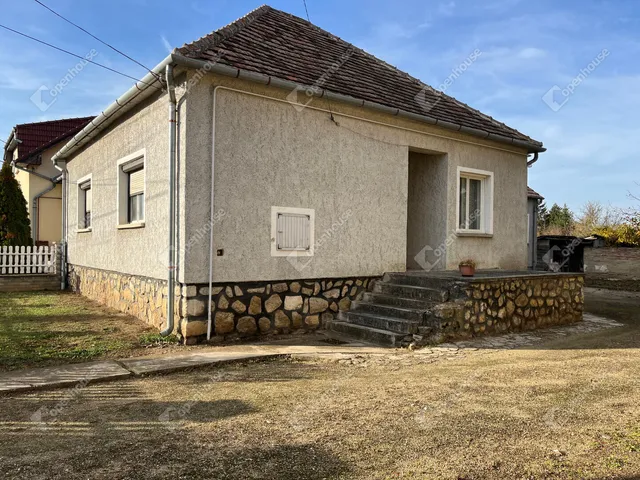 Eladó ház Fertőd 107 nm