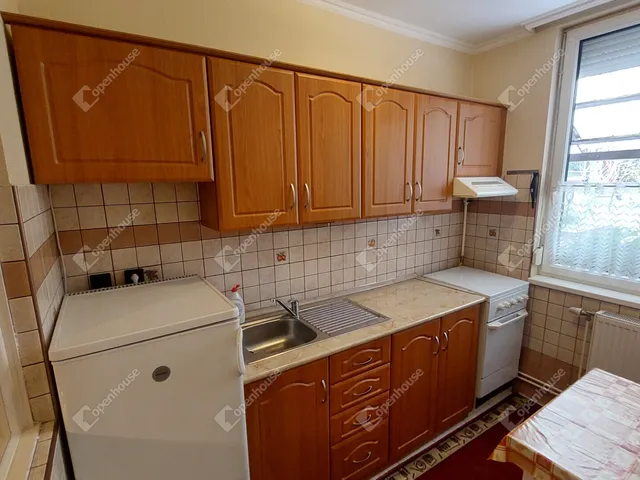 Eladó ház Oroszlány 96 nm