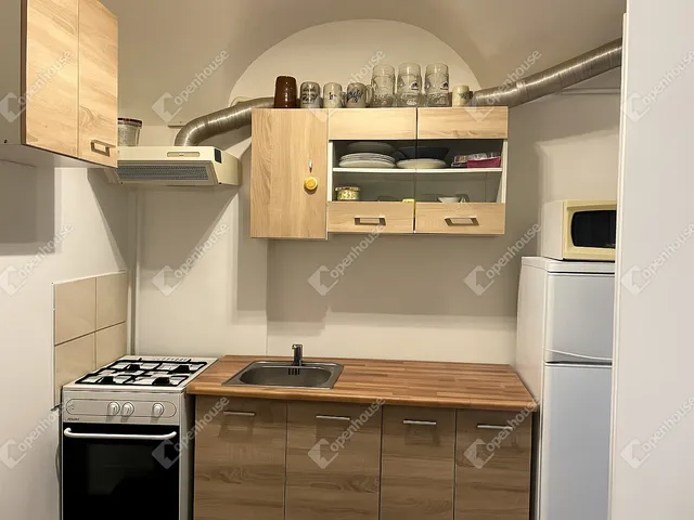 Eladó lakás Sopron, Belváros 35 nm