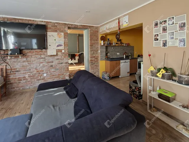 Eladó ház Hetes 127 nm