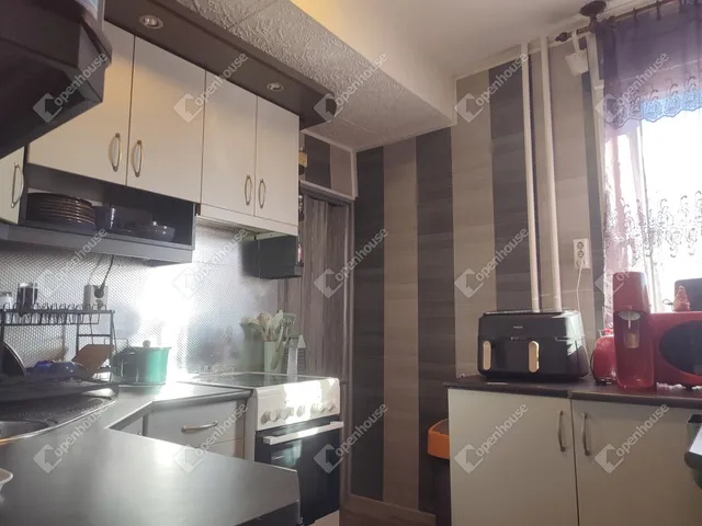 Eladó lakás Tatabánya, Újváros 69 nm