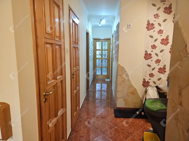 Eladó lakás Győr, Nádorváros 76 nm