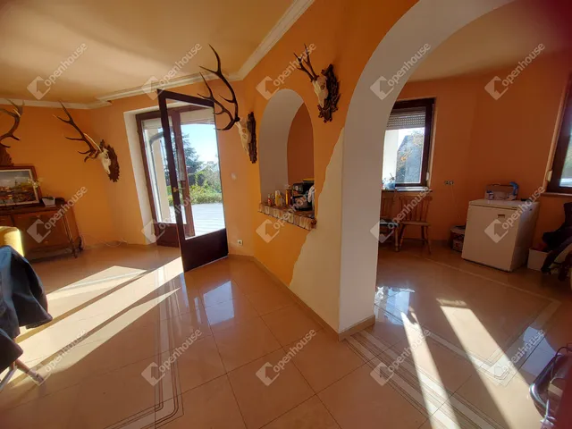 Eladó ház Révfülöp 180 nm