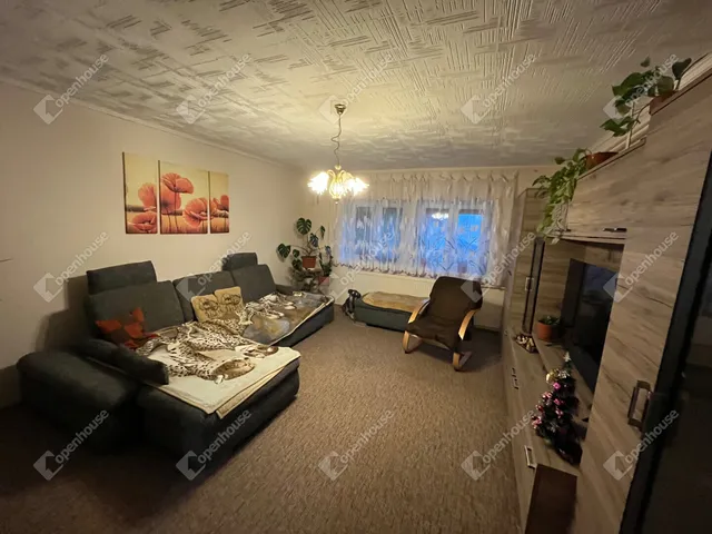 Eladó ház Juta 174 nm