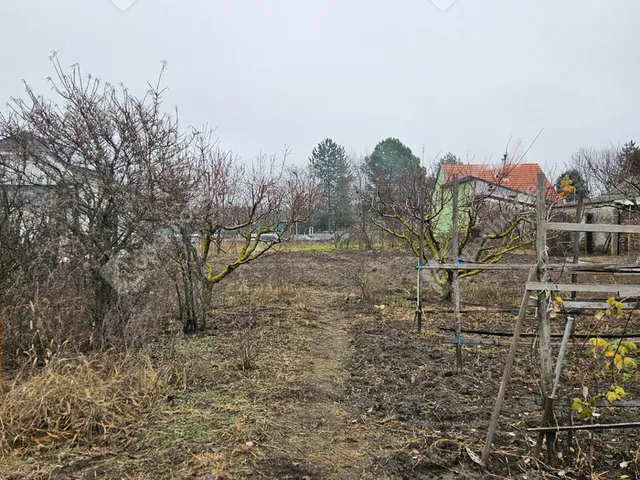 Eladó telek Győr, Győrszentiván 1537 nm