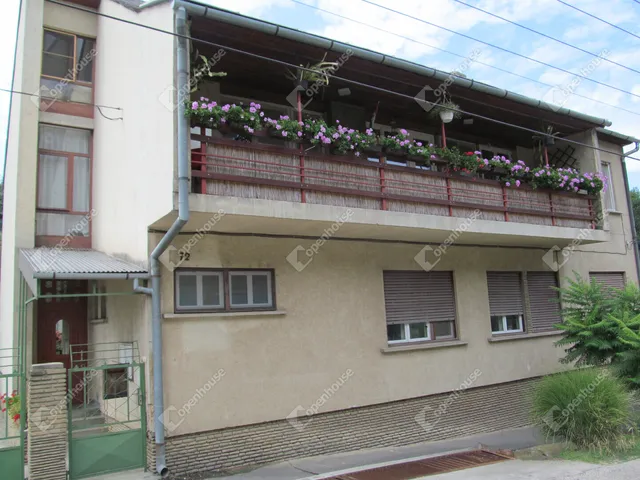 Eladó ház Kaposvár, Donner 241 nm