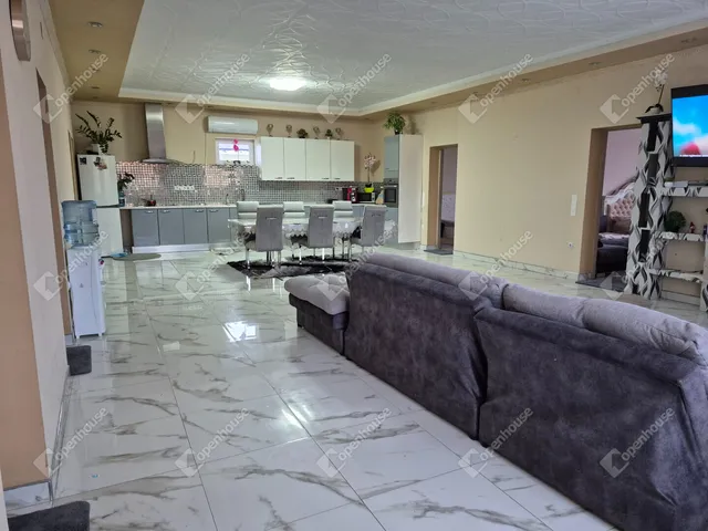 Eladó ház Farmos 158 nm