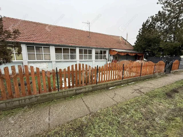 Eladó ház Üllő 90 nm