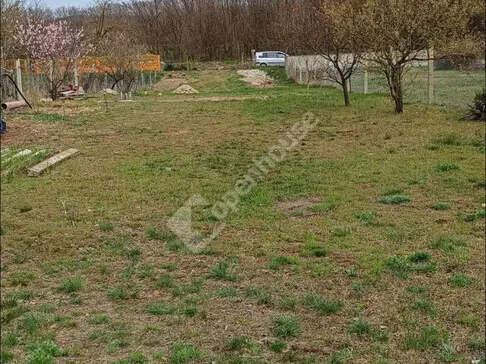 Eladó telek Esztergom