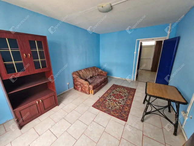 Eladó lakás Kaposvár, Béke-Füredi lakótelep 30 nm