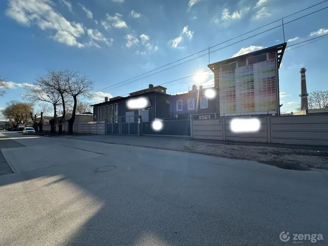 Eladó kereskedelmi és ipari ingatlan Kecskemét, Kossuthváros, Szegedi út 2950 nm