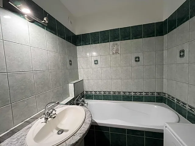 Eladó lakás Kecskemét, Széchenyiváros 63 nm