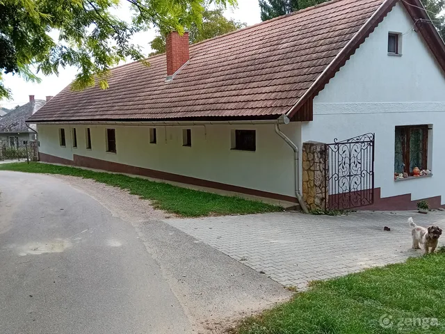 Eladó ház Bakonycsernye 155 nm