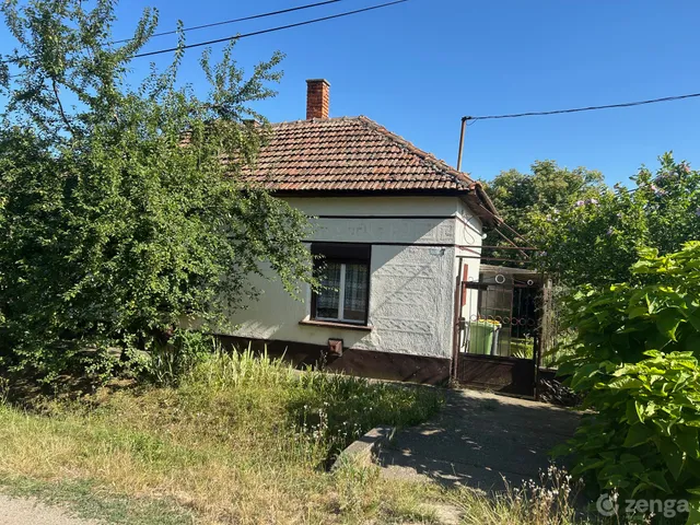 Eladó ház Vezseny 90 nm