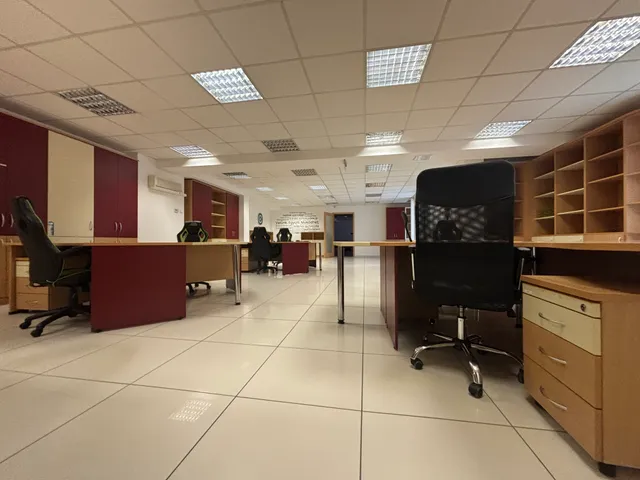 Eladó kereskedelmi és ipari ingatlan Budapest XI. kerület 285 nm