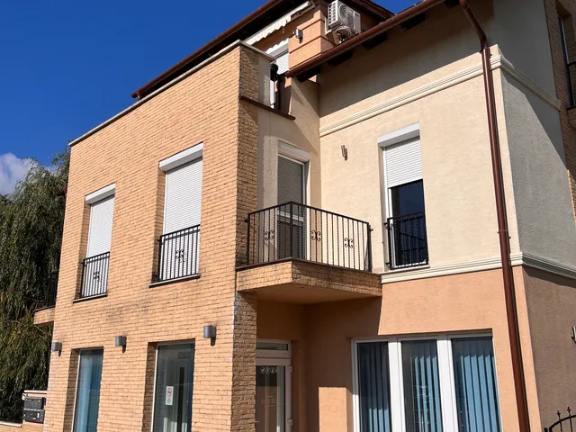 Eladó kereskedelmi és ipari ingatlan Telki 117 nm
