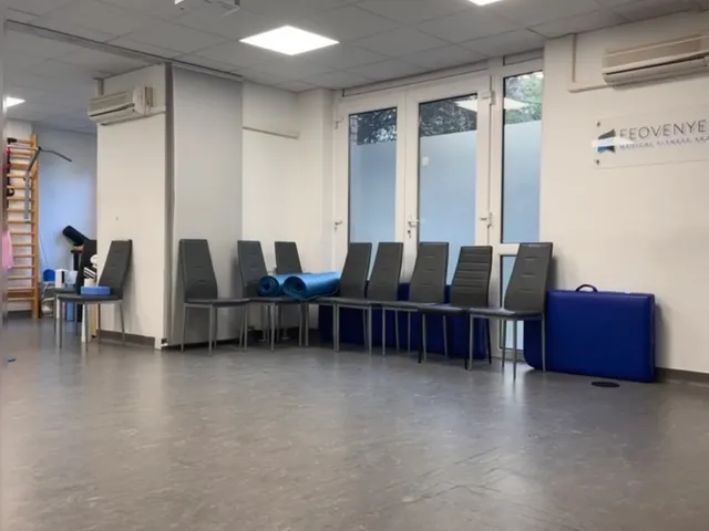 Kiadó kereskedelmi és ipari ingatlan Budapest XI. kerület, Nádorkert 226 nm