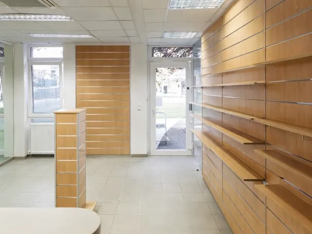 Eladó kereskedelmi és ipari ingatlan Budapest XI. kerület, Nádorkert, Nádorliget 180 nm