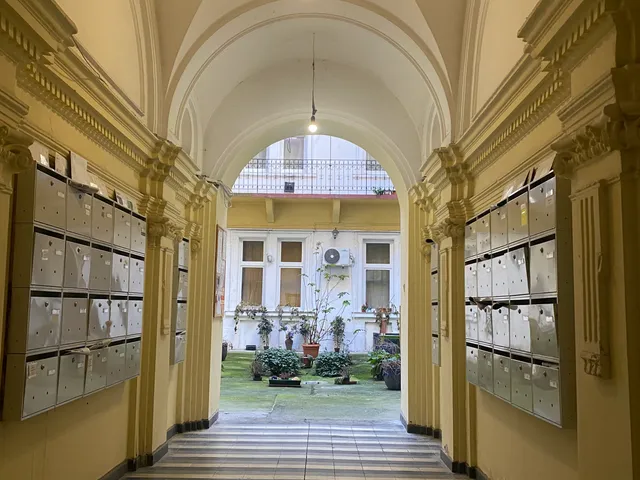 Eladó lakás Budapest VI. kerület, Székely Bertalan utca 28 nm