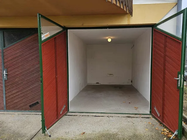 Eladó garázs Pécs, Patacs 15 nm