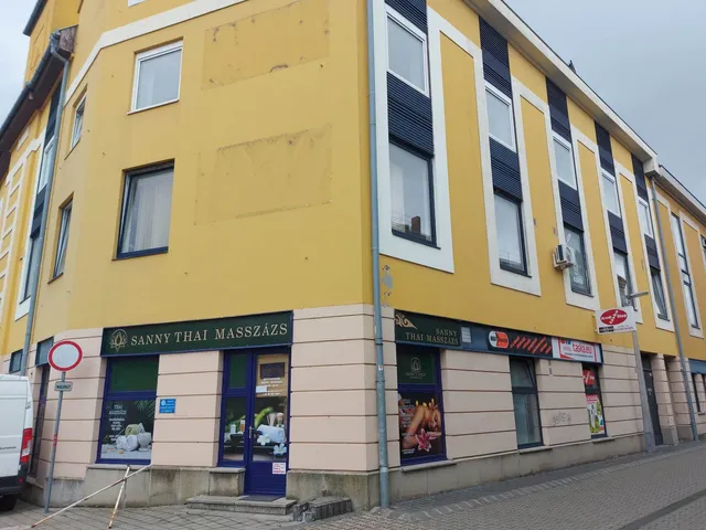 Eladó kereskedelmi és ipari ingatlan Pécs, Belváros 46 nm
