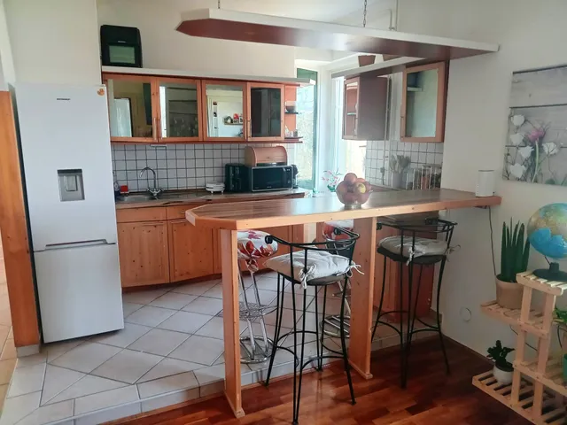 Eladó lakás Pécs, Egyetemváros 56 nm