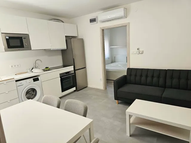 Kiadó lakás Pécs, Egyetemváros 48 nm