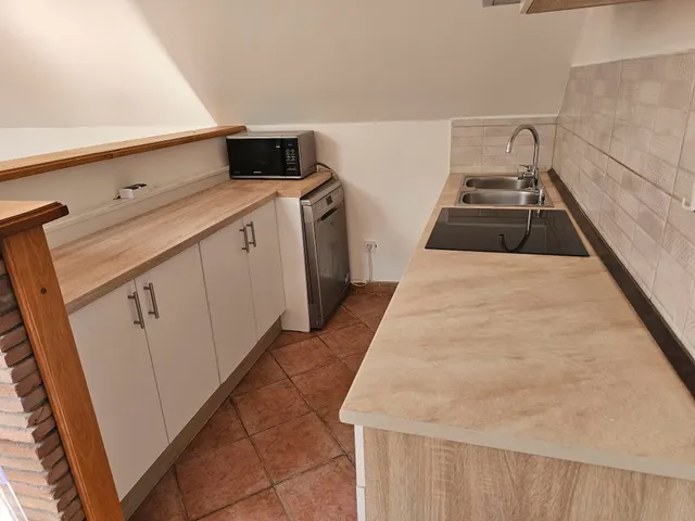 Kiadó lakás Pécs, Egyetemváros 88 nm