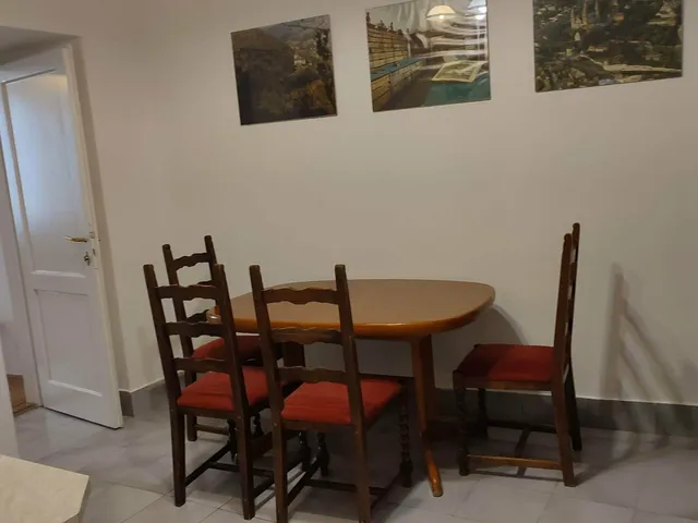 Kiadó lakás Pécs, Belváros 80 nm