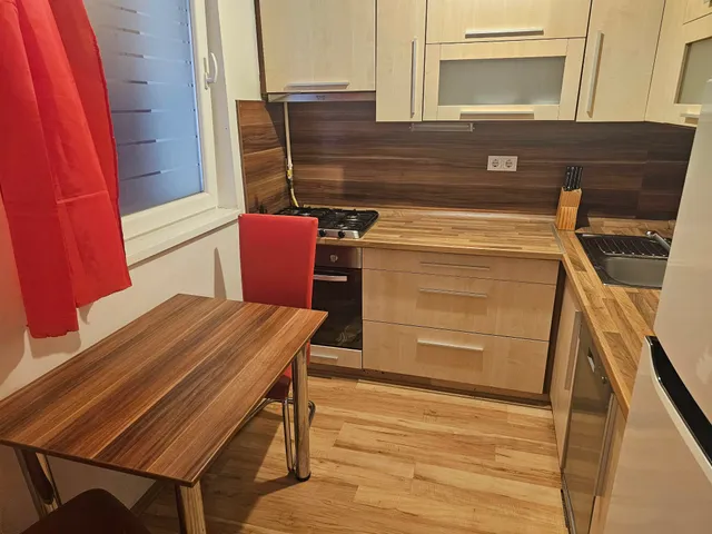 Kiadó lakás Pécs, Belváros 60 nm