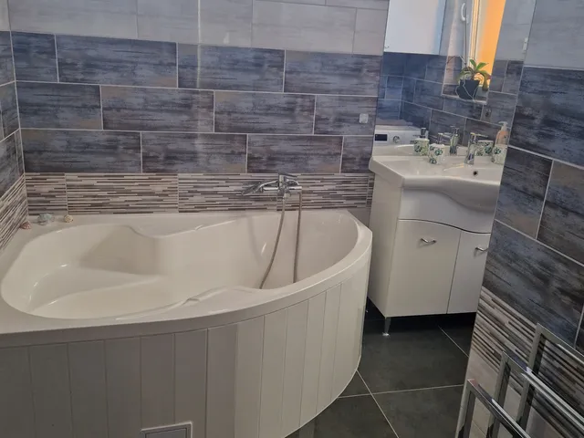 Eladó ház Szeged, Tápéi kiskertek 110 nm