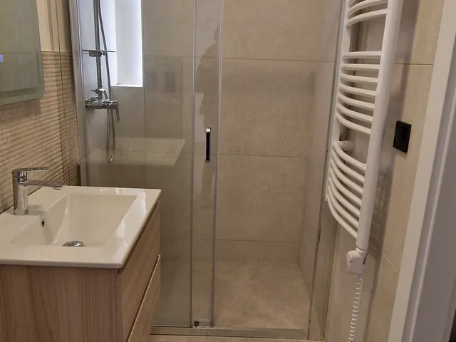 Eladó kereskedelmi és ipari ingatlan Szeged, Alsóváros 64 nm