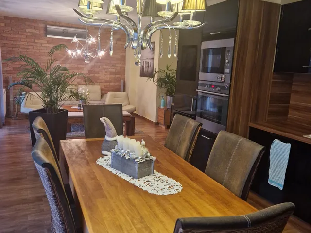 Eladó lakás Szeged, Alsóváros 103 nm