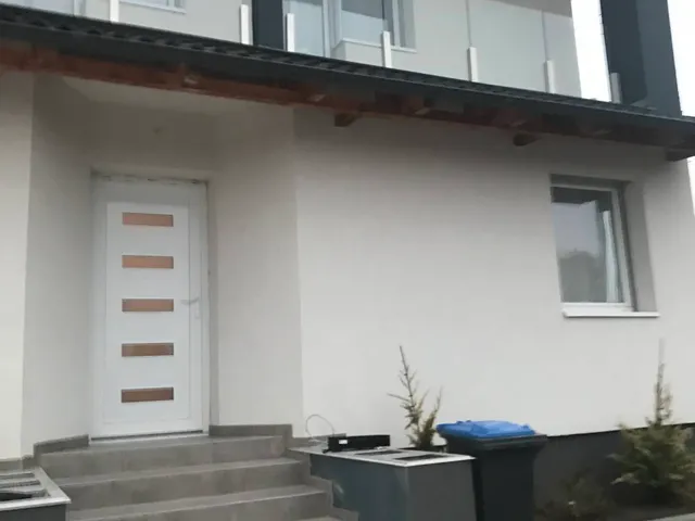 Eladó ház Pécel 200 nm