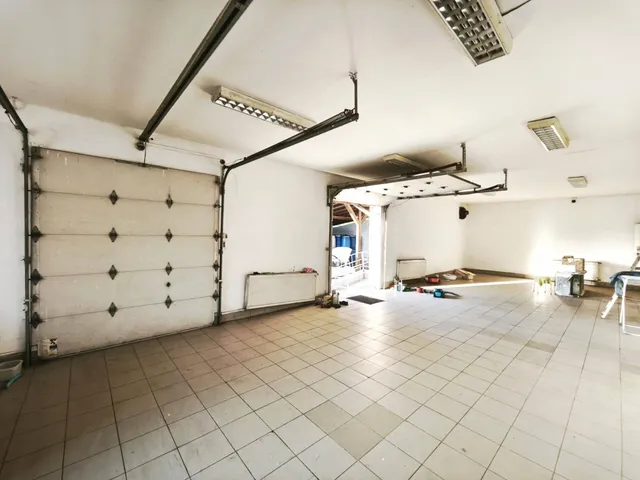 Eladó kereskedelmi és ipari ingatlan Mende 532 nm