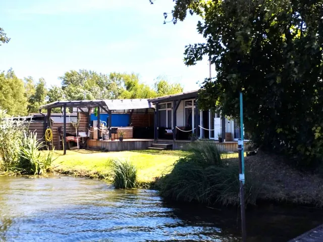 Eladó üdülő és hétvégi ház Szigetbecse 83 nm