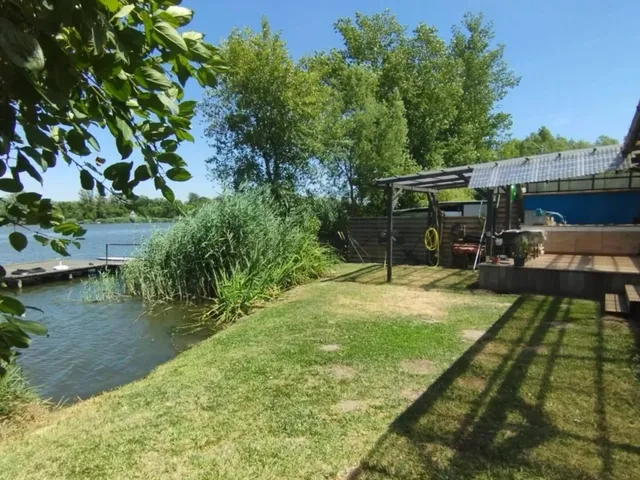 Eladó üdülő és hétvégi ház Szigetbecse 83 nm