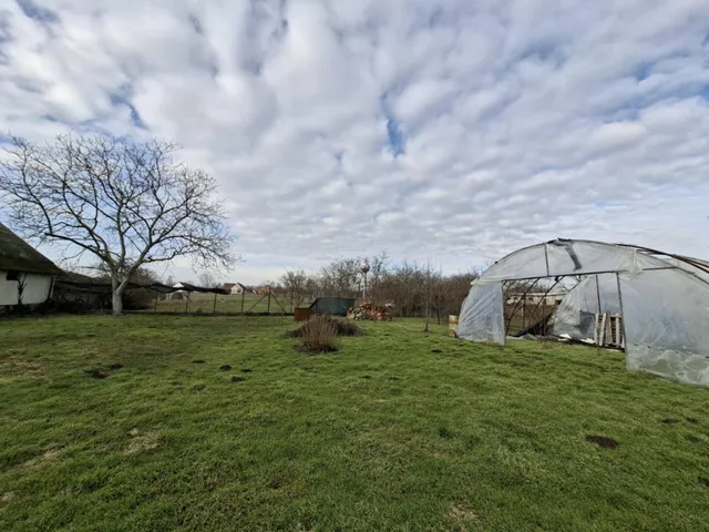 Eladó ház Szelevény 80 nm