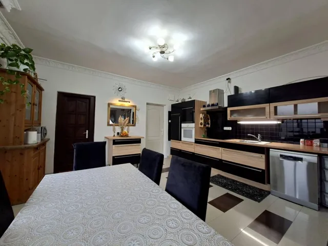 Eladó ház Budapest XIX. kerület 300 nm