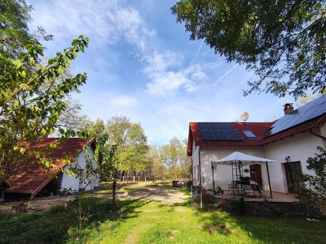 Eladó mezőgazdasági ingatlan Monorierdő 600 nm