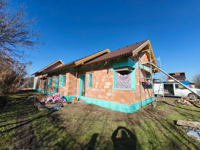 Eladó lakás Monor 80 nm