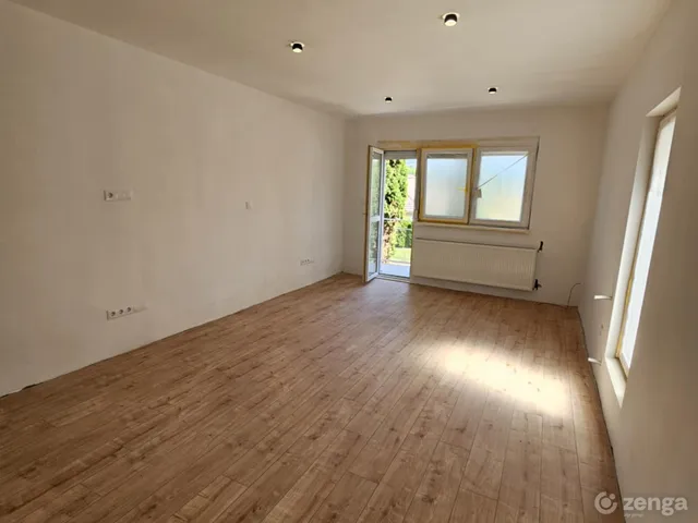 Eladó ház Pécs, Újhegy, Deák Ferenc 102 100 nm