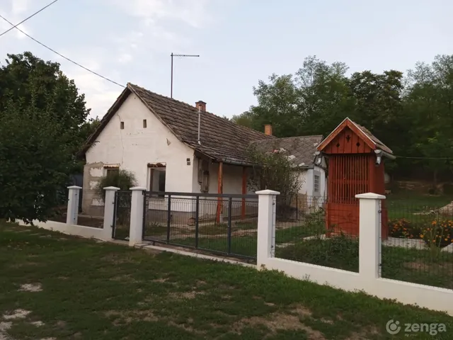 Eladó ház Tab 100 nm