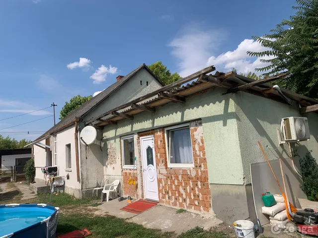 Eladó ház Sárkeresztúr 110 nm