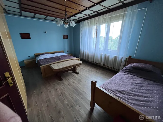 Eladó ház Tiszakécske, Babits Mihály utca 2 175 nm