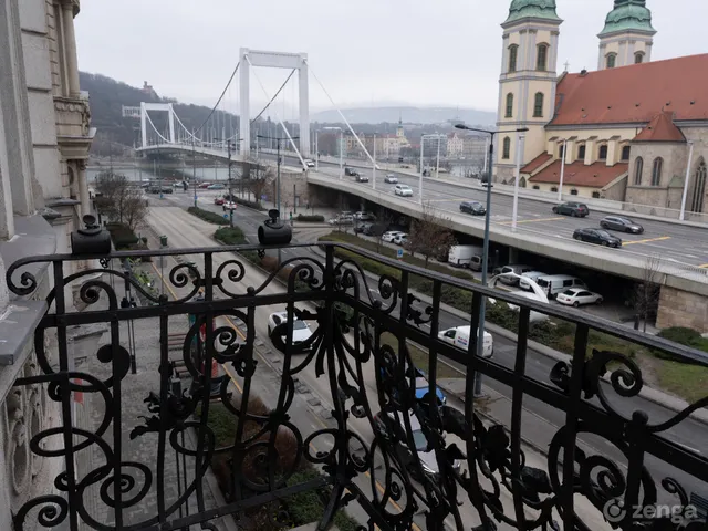 Eladó lakás Budapest V. kerület, Belváros 77 nm