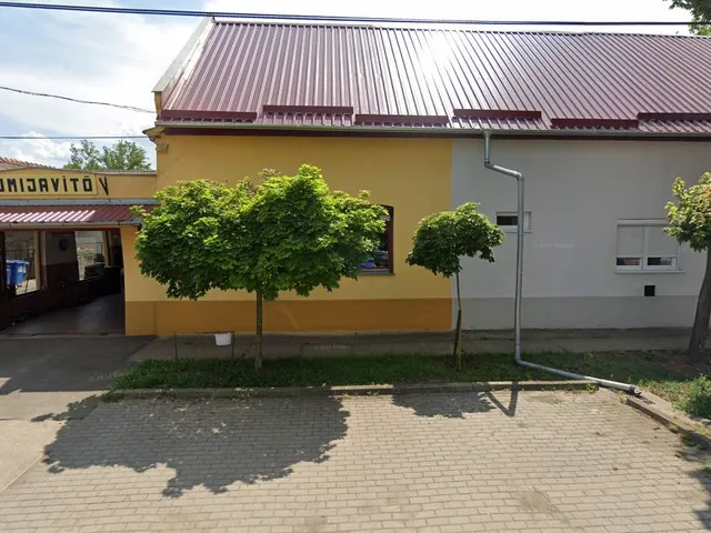 Eladó kereskedelmi és ipari ingatlan Szarvas 116 nm