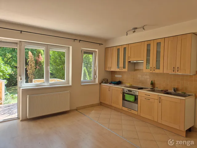 Kiadó lakás Budapest XII. kerület, Orbánhegy 50 nm