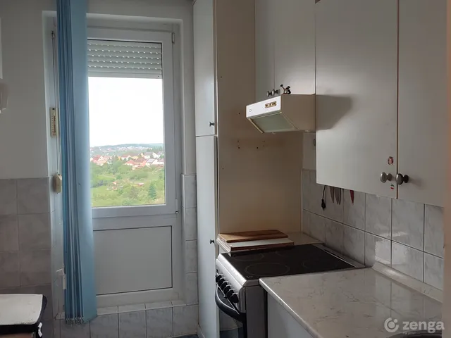 Eladó lakás Komló, Szilvás 39 nm