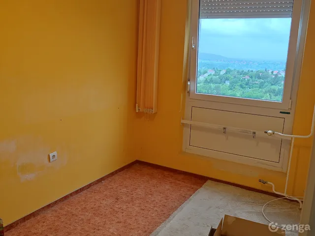 Eladó lakás Komló, Szilvás 39 nm